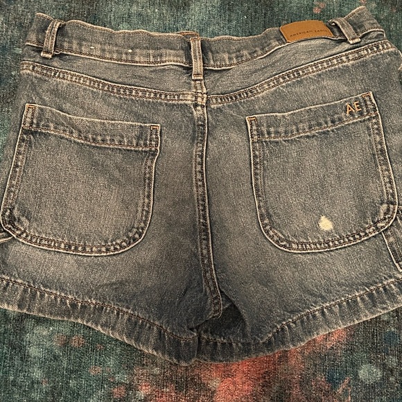 HIGH RISE SHORTS SIZE 6 - Picture 2 of 4